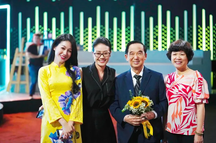 Vẻ đẹp của những bóng hồng VTV sau ống kính máy quay - Ảnh 19. Vẻ đẹp của những bóng hồng VTV sau ống kính máy quay - Ảnh 19.
