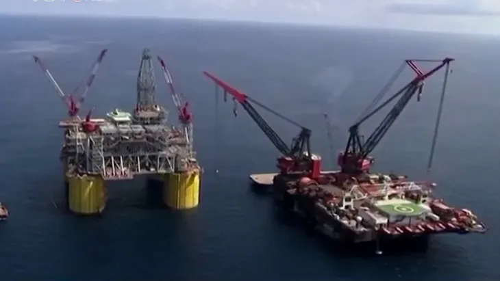 Mỹ tiếp tục xả kho xăng dầu chiến lược, OPEC+ bảo vệ quyết định cắt giảm sản lượng - Ảnh 1. Mỹ tiếp tục xả kho xăng dầu chiến lược, OPEC+ bảo vệ quyết định cắt giảm sản lượng - Ảnh 1.