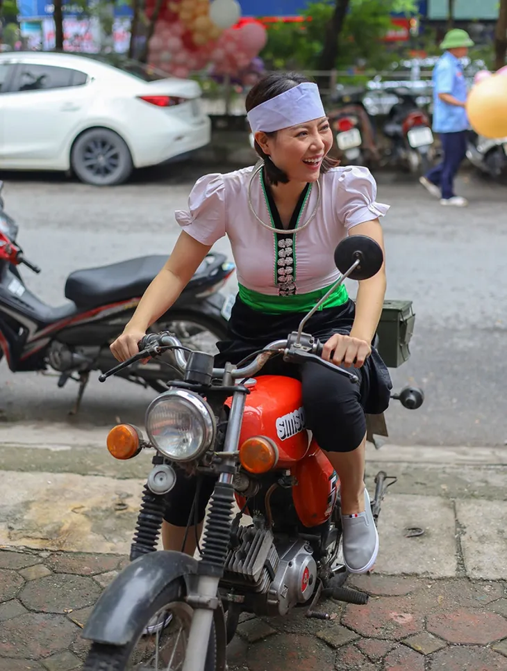 Mạnh Quân hội ngộ Anh Tuấn trong loạt phim sitcom “Quán ăn hạnh phúc” - Ảnh 2. Mạnh Quân hội ngộ Anh Tuấn trong loạt phim sitcom “Quán ăn hạnh phúc” - Ảnh 2.