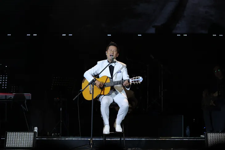 Bằng Kiều say sưa hát quá nửa đêm trong live concert Người Tình - Ảnh 9. Bằng Kiều say sưa hát quá nửa đêm trong live concert Người Tình - Ảnh 9.
