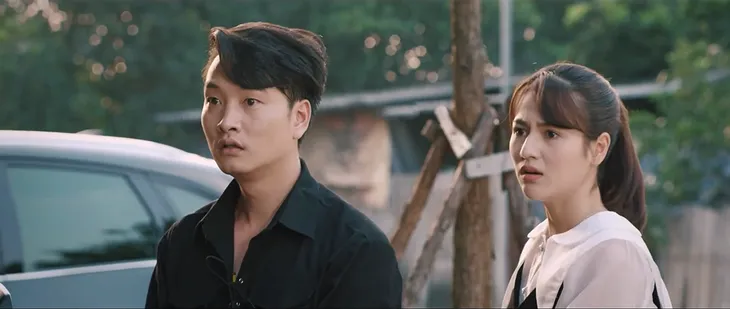 Thông gia ngõ hẹp - Tập 11: Ông Khôi vung tay quá trán khiến ông Phúc chảy máu - Ảnh 4. Thông gia ngõ hẹp - Tập 11: Ông Khôi vung tay quá trán khiến ông Phúc chảy máu - Ảnh 4.