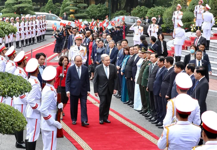 Lễ đón Tổng Thư ký Liên hợp quốc António Guterres thăm chính thức VIệt Nam - Ảnh 1. Lễ đón Tổng Thư ký Liên hợp quốc António Guterres thăm chính thức VIệt Nam - Ảnh 1.