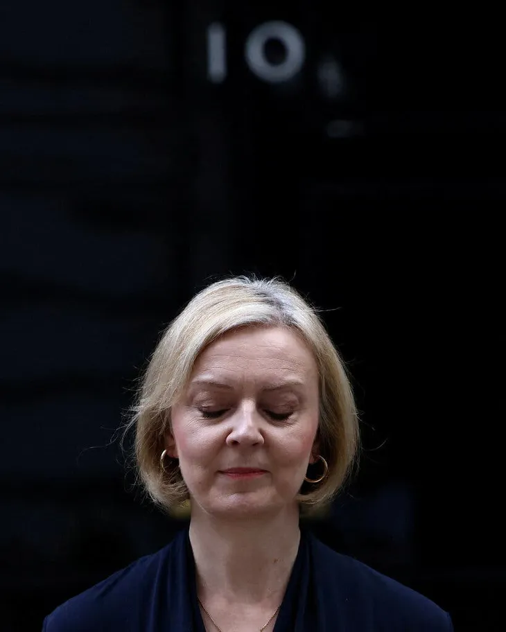 Bà Liz Truss trở thành Thủ tướng có nhiệm kỳ ngắn nhất trong lịch sử hiện đại của nước Anh - Ảnh 1.