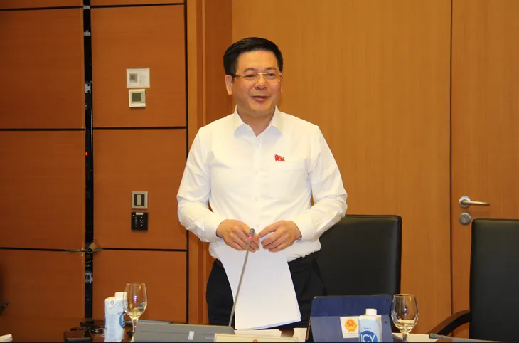 Bộ trưởng Nguyễn Hồng Diên: Việt Nam chưa bao giờ thiếu xăng dầu - Ảnh 1. Bộ trưởng Nguyễn Hồng Diên: Việt Nam chưa bao giờ thiếu xăng dầu - Ảnh 1.