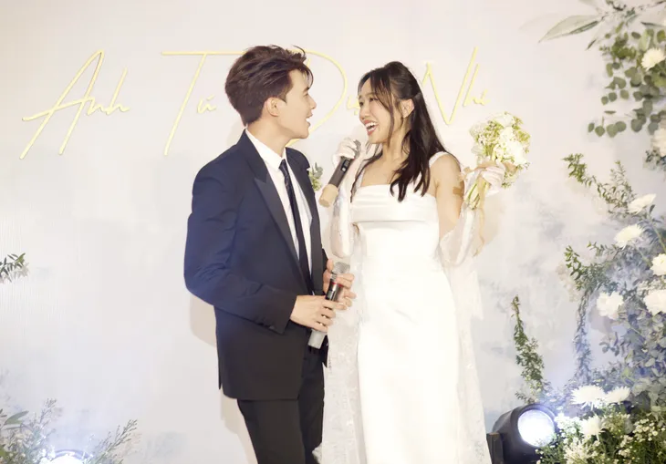 Diệu Nhi - Anh Tú song ca trong tiệc cưới ở Hà Nội - Ảnh 5. Diệu Nhi - Anh Tú song ca trong tiệc cưới ở Hà Nội - Ảnh 5.