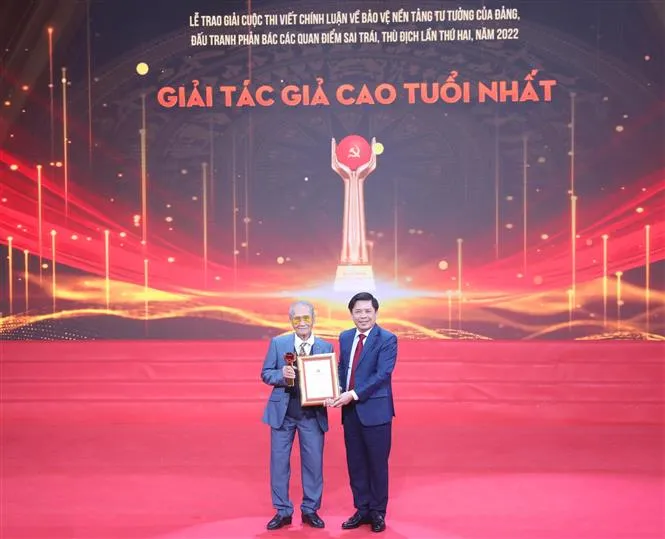 Đẩy mạnh công tác bảo vệ nền tảng tư tưởng của Đảng - Ảnh 10. Đẩy mạnh công tác bảo vệ nền tảng tư tưởng của Đảng - Ảnh 10.