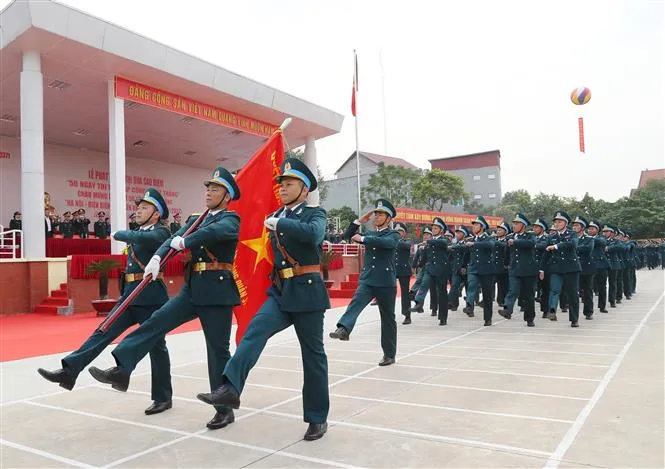 Thi đua kỷ niệm 50 năm Chiến thắng Điện Biên Phủ trên không - Ảnh 1. Thi đua kỷ niệm 50 năm Chiến thắng Điện Biên Phủ trên không - Ảnh 1.