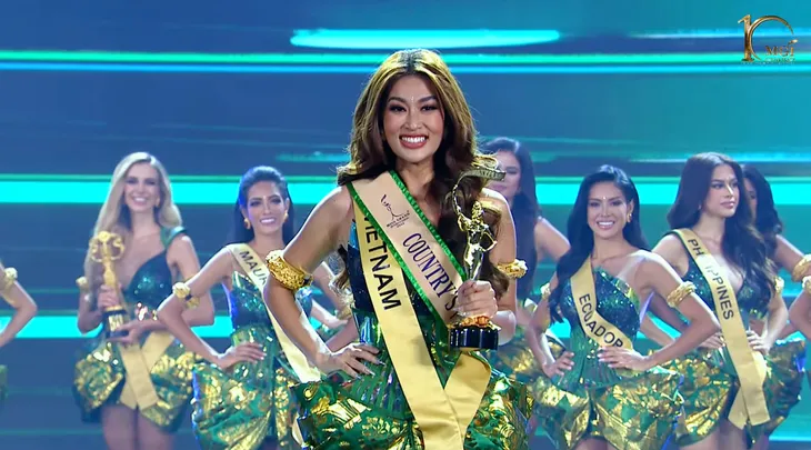Khoảnh khắc người đẹp Brazil đăng quang Miss Grand International 2022 - Ảnh 8. Khoảnh khắc người đẹp Brazil đăng quang Miss Grand International 2022 - Ảnh 8.