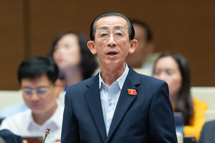Giá xăng giảm nhưng giá hàng hóa không giảm tương ứng - Ảnh 2. Giá xăng giảm nhưng giá hàng hóa không giảm tương ứng - Ảnh 2.