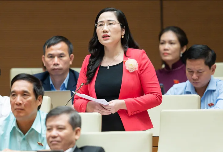 Đâu là nguyên nhân y bác sĩ, giáo viên nghỉ việc, chuyển việc? - Ảnh 2. Đâu là nguyên nhân y bác sĩ, giáo viên nghỉ việc, chuyển việc? - Ảnh 2.