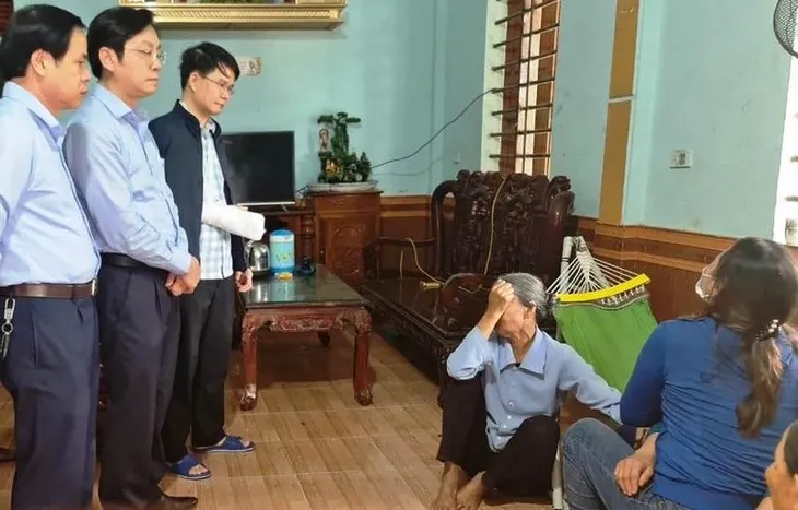 Va chạm tàu biển ở Hà Tĩnh: Tìm thấy thi thể ba nạn nhân - Ảnh 1.
