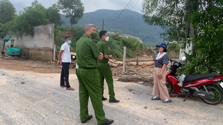 Bà Rịa - Vũng Tàu: Vỡ hồ chứa chất thải, nước thải tràn ra môi trường - Ảnh 4. Bà Rịa - Vũng Tàu: Vỡ hồ chứa chất thải, nước thải tràn ra môi trường - Ảnh 4.