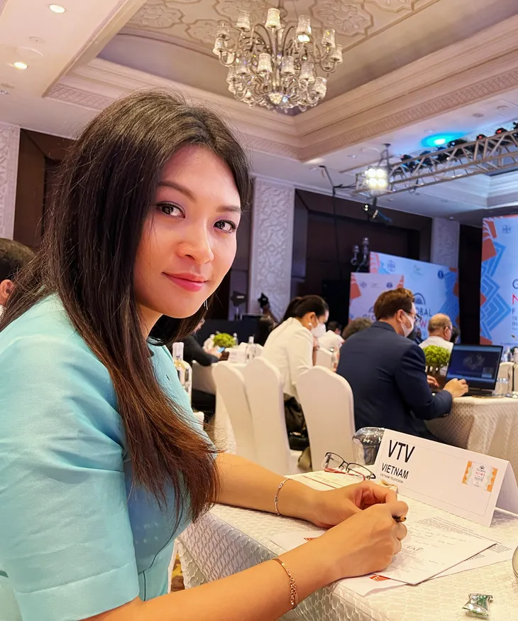 BTV Lina Phạm và câu chuyện quảng bá VTV tại diễn đàn của ABU - Ảnh 1. BTV Lina Phạm và câu chuyện quảng bá VTV tại diễn đàn của ABU - Ảnh 1.