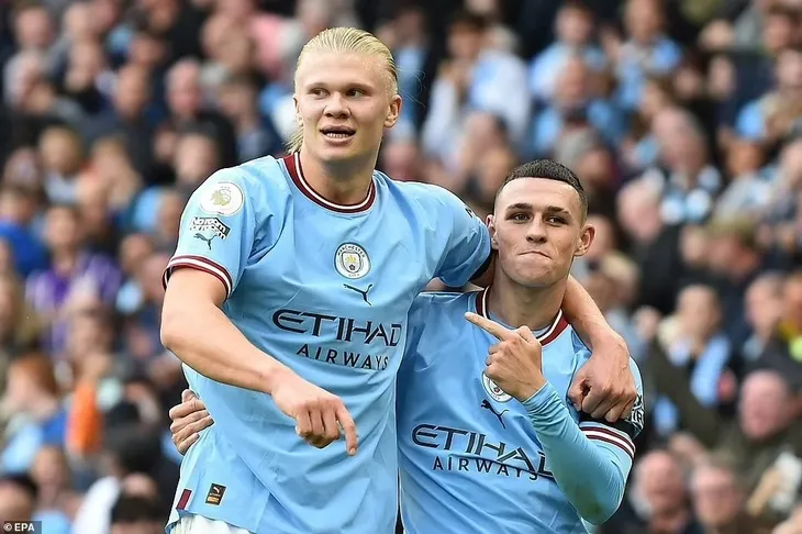Haaland lập kỷ lục mới với hat-trick vào lưới Man Utd - Ảnh 3. Haaland lập kỷ lục mới với hat-trick vào lưới Man Utd - Ảnh 3.