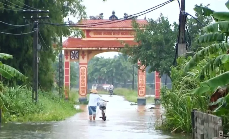 Thanh Hóa khắc phục sạt lở các tuyến giao thông - Ảnh 2. Thanh Hóa khắc phục sạt lở các tuyến giao thông - Ảnh 2.