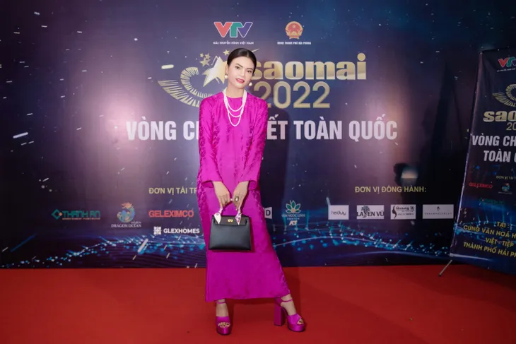 Phạm Phương Thảo diện loạt váy áo nổi bần bật trên ghế Giám khảo vòng Chung kết Sao Mai 2022 - Ảnh 4. Phạm Phương Thảo diện loạt váy áo nổi bần bật trên ghế Giám khảo vòng Chung kết Sao Mai 2022 - Ảnh 4.