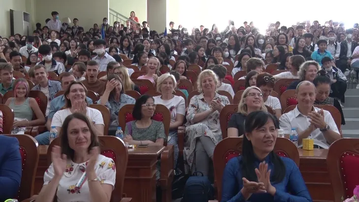 Festival văn hóa Đa sắc màu Việt – Nga 2022 thu hút hơn 1.000 học sinh, sinh viên - Ảnh 3. Festival văn hóa Đa sắc màu Việt – Nga 2022 thu hút hơn 1.000 học sinh, sinh viên - Ảnh 3.