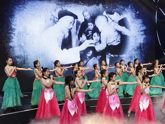Tiếp tục phát huy những di sản của Chủ tịch Hồ Chí Minh - Ảnh 4. Tiếp tục phát huy những di sản của Chủ tịch Hồ Chí Minh - Ảnh 4.