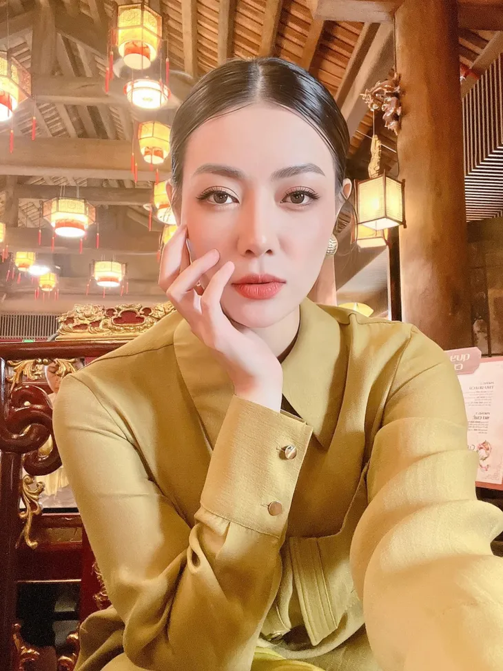 Diễn viên Việt tuần qua: Huyền Lizze, Quỳnh Kool khoe dáng nuột nà - Ảnh 10. Diễn viên Việt tuần qua: Huyền Lizze, Quỳnh Kool khoe dáng nuột nà - Ảnh 10.