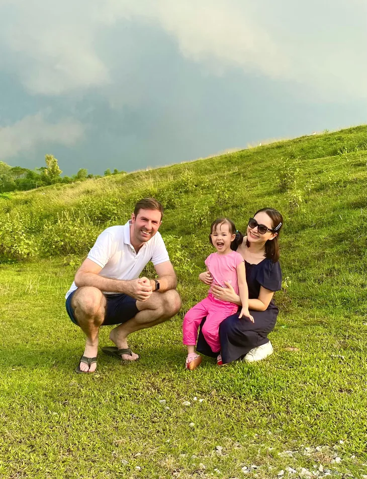 Diễn viên Việt tuần qua: Huyền Lizze, Quỳnh Kool khoe dáng nuột nà - Ảnh 4. Diễn viên Việt tuần qua: Huyền Lizze, Quỳnh Kool khoe dáng nuột nà - Ảnh 4.