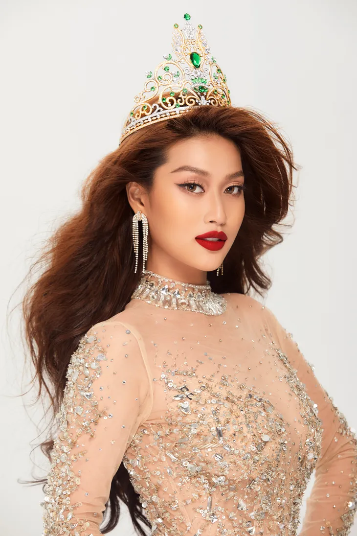 Nhan sắc tân Hoa hậu Thiên Ân trước ngày đi thi Miss Grand International 2022 - Ảnh 4. Nhan sắc tân Hoa hậu Thiên Ân trước ngày đi thi Miss Grand International 2022 - Ảnh 4.