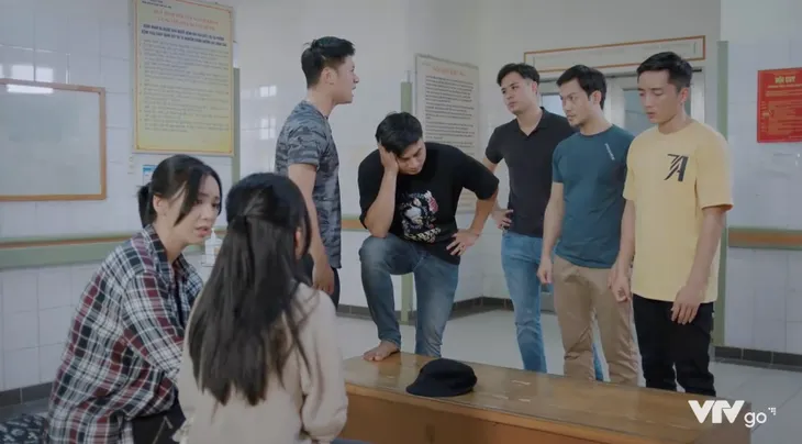 Ga-ra hạnh phúc - Tập 25: Khải “xỏ mũi” lão Phi, người gánh họa lại là Vân - Ảnh 11. Ga-ra hạnh phúc - Tập 25: Khải “xỏ mũi” lão Phi, người gánh họa lại là Vân - Ảnh 11.