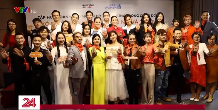 Các nghệ sĩ tham gia chiến dịch bảo vệ phụ nữ và trẻ em - Ảnh 1. Các nghệ sĩ tham gia chiến dịch bảo vệ phụ nữ và trẻ em - Ảnh 1.