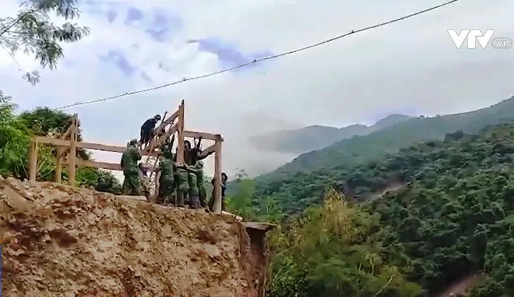 Lên phương án di dời người dân bản Hòa Sơn, Kỳ Sơn, Nghệ An - Ảnh 4. Lên phương án di dời người dân bản Hòa Sơn, Kỳ Sơn, Nghệ An - Ảnh 4.