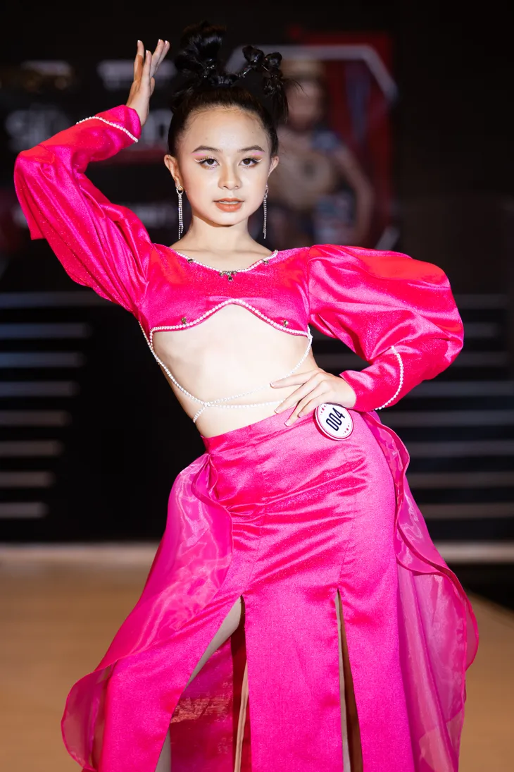 Ngắm dàn mẫu nhí mở màn Bangkok Kids International Fashion Week 2022 - Ảnh 5. Ngắm dàn mẫu nhí mở màn Bangkok Kids International Fashion Week 2022 - Ảnh 5.