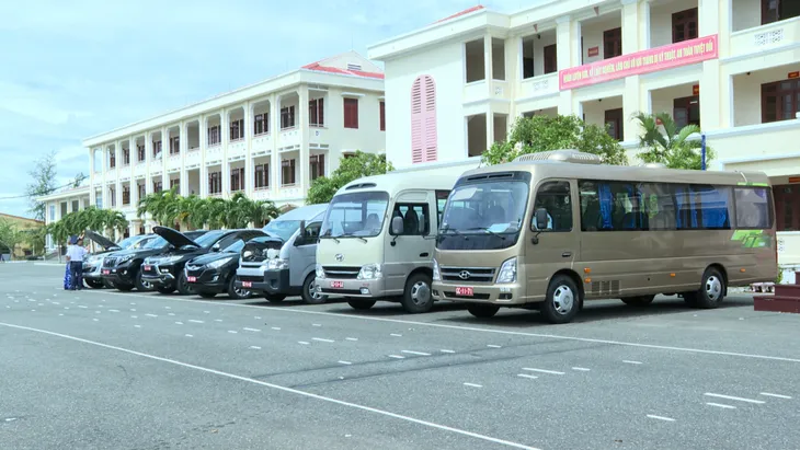 Khai mạc hội thi tàu, xuồng, xe tốt - Hội thao huấn luyện tàu năm 2022 - Ảnh 2. Khai mạc hội thi tàu, xuồng, xe tốt - Hội thao huấn luyện tàu năm 2022 - Ảnh 2.
