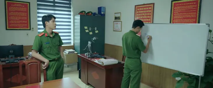 Đấu trí - Tập 57: Đông “chỉ điểm” Boss, muốn Vũ đảm bảo tính mạng cho mình - Ảnh 7. Đấu trí - Tập 57: Đông “chỉ điểm” Boss, muốn Vũ đảm bảo tính mạng cho mình - Ảnh 7.