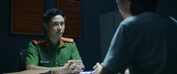 Đấu trí - Tập 57: Đông “chỉ điểm” Boss, muốn Vũ đảm bảo tính mạng cho mình - Ảnh 17. Đấu trí - Tập 57: Đông “chỉ điểm” Boss, muốn Vũ đảm bảo tính mạng cho mình - Ảnh 17.