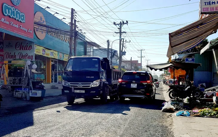 Đẩy nhanh tiến độ 5 dự án hạ tầng kết nối giao thông TP Hồ Chí Minh - Long An - Ảnh 2. Đẩy nhanh tiến độ 5 dự án hạ tầng kết nối giao thông TP Hồ Chí Minh - Long An - Ảnh 2.
