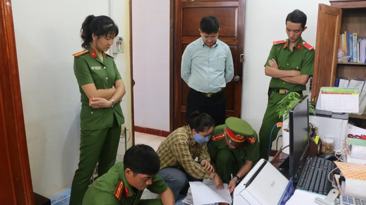 Bắt tạm giam nguyên kế toán tham ô tài sản hơn 1,5 tỷ đồng - Ảnh 2. Bắt tạm giam nguyên kế toán tham ô tài sản hơn 1,5 tỷ đồng - Ảnh 2.