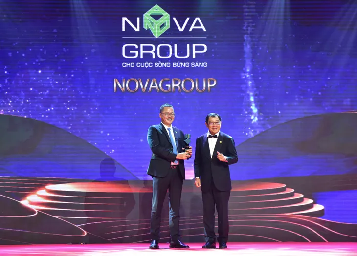 NovaGroup đón nhận giải thưởng “Doanh nghiệp xuất sắc châu Á” - Ảnh 1. NovaGroup đón nhận giải thưởng “Doanh nghiệp xuất sắc châu Á” - Ảnh 1.