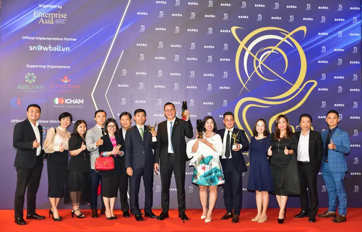 NovaGroup đón nhận giải thưởng “Doanh nghiệp xuất sắc châu Á” - Ảnh 2. NovaGroup đón nhận giải thưởng “Doanh nghiệp xuất sắc châu Á” - Ảnh 2.
