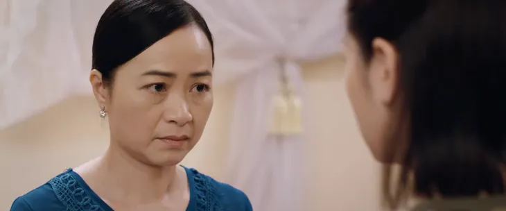 Thông gia ngõ hẹp - Tập 7: Gia đình Linh mắc kẹt giữa đồng không mông quạnh - Ảnh 15. Thông gia ngõ hẹp - Tập 7: Gia đình Linh mắc kẹt giữa đồng không mông quạnh - Ảnh 15.