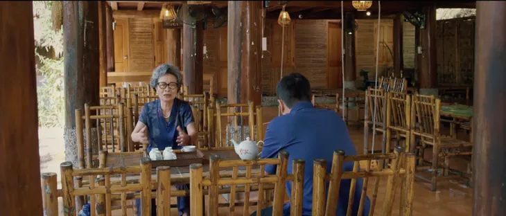 Thông gia ngõ hẹp - Tập 7: Gia đình Linh mắc kẹt giữa đồng không mông quạnh - Ảnh 19. Thông gia ngõ hẹp - Tập 7: Gia đình Linh mắc kẹt giữa đồng không mông quạnh - Ảnh 19.