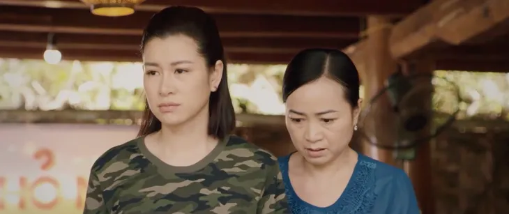 Thông gia ngõ hẹp - Tập 7: Gia đình Linh mắc kẹt giữa đồng không mông quạnh - Ảnh 23. Thông gia ngõ hẹp - Tập 7: Gia đình Linh mắc kẹt giữa đồng không mông quạnh - Ảnh 23.