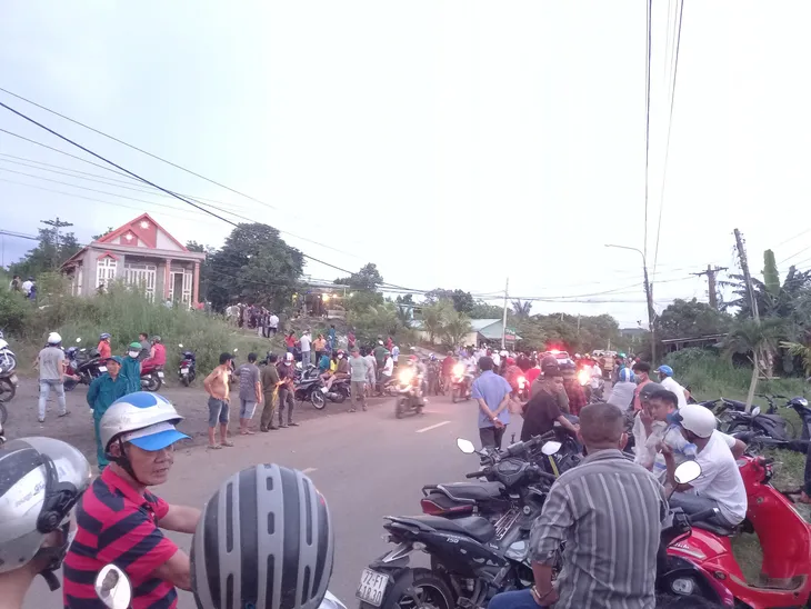 Con rể truy sát gia đình vợ, 4 người thương vong - Ảnh 2. Con rể truy sát gia đình vợ, 4 người thương vong - Ảnh 2.