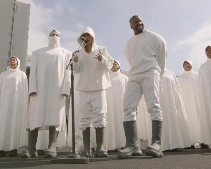 Justin Bieber cắt đứt quan hệ với Kanye West vì công kích Hailey trên MXH - Ảnh 2. Justin Bieber cắt đứt quan hệ với Kanye West vì công kích Hailey trên MXH - Ảnh 2.