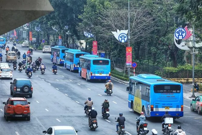Ứng dụng công nghệ nâng cao chất lượng dịch vụ xe bus - Ảnh 1. Ứng dụng công nghệ nâng cao chất lượng dịch vụ xe bus - Ảnh 1.