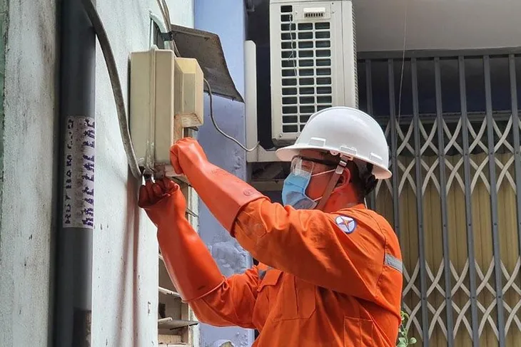 Áp định mức giá điện nhà trọ, người thuê hưởng lợi - Ảnh 1. Áp định mức giá điện nhà trọ, người thuê hưởng lợi - Ảnh 1.