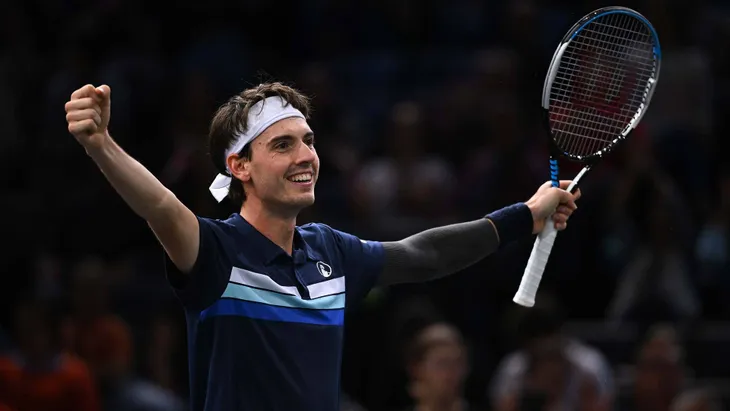 Bất ngờ xảy ra ngay tại vòng 1 Paris Masters - Ảnh 1. Bất ngờ xảy ra ngay tại vòng 1 Paris Masters - Ảnh 1.