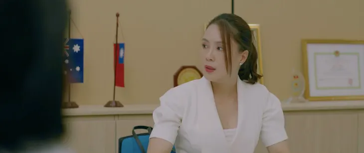 Hành trình công lý - Tập 10: Ở cơ quan bị sếp nữ gây áp lực, về đến nhà Phương “ngứa mắt” với chậu hoa Hoàng trồng - Ảnh 2. Hành trình công lý - Tập 10: Ở cơ quan bị sếp nữ gây áp lực, về đến nhà Phương “ngứa mắt” với chậu hoa Hoàng trồng - Ảnh 2.