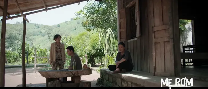 Mẹ rơm - Tập 6: Bà Lành khẩn cầu Mô cưu mang mẹ con Loan - Ảnh 4. Mẹ rơm - Tập 6: Bà Lành khẩn cầu Mô cưu mang mẹ con Loan - Ảnh 4.
