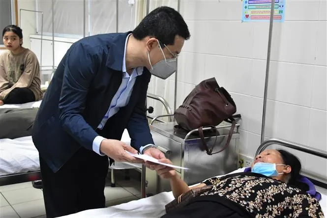 Vụ tai nạn nghiêm trọng tại Thừa Thiên - Huế: Nguyên nhân ban đầu do xe khách đi không đúng làn đường quy định - Ảnh 8. Vụ tai nạn nghiêm trọng tại Thừa Thiên - Huế: Nguyên nhân ban đầu do xe khách đi không đúng làn đường quy định - Ảnh 8.