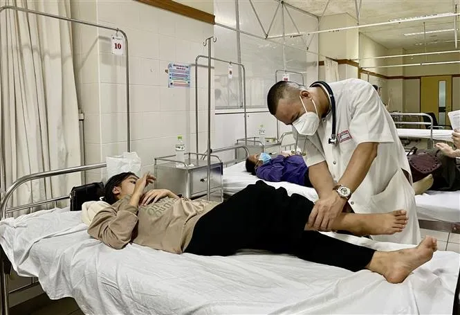 Vụ tai nạn nghiêm trọng tại Thừa Thiên - Huế: Nguyên nhân ban đầu do xe khách đi không đúng làn đường quy định - Ảnh 5. Vụ tai nạn nghiêm trọng tại Thừa Thiên - Huế: Nguyên nhân ban đầu do xe khách đi không đúng làn đường quy định - Ảnh 5.