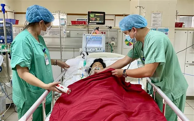 Vụ tai nạn nghiêm trọng tại Thừa Thiên - Huế: Nguyên nhân ban đầu do xe khách đi không đúng làn đường quy định - Ảnh 4. Vụ tai nạn nghiêm trọng tại Thừa Thiên - Huế: Nguyên nhân ban đầu do xe khách đi không đúng làn đường quy định - Ảnh 4.