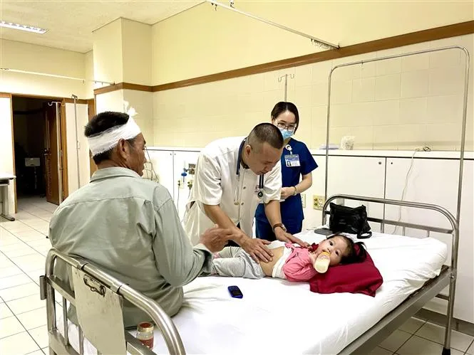 Vụ tai nạn nghiêm trọng tại Thừa Thiên - Huế: Nguyên nhân ban đầu do xe khách đi không đúng làn đường quy định - Ảnh 2. Vụ tai nạn nghiêm trọng tại Thừa Thiên - Huế: Nguyên nhân ban đầu do xe khách đi không đúng làn đường quy định - Ảnh 2.